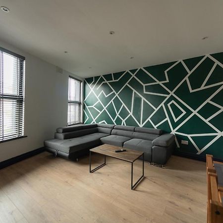 Lovely 2-Bed Apartment In Blackpool Secret House Exterior photo