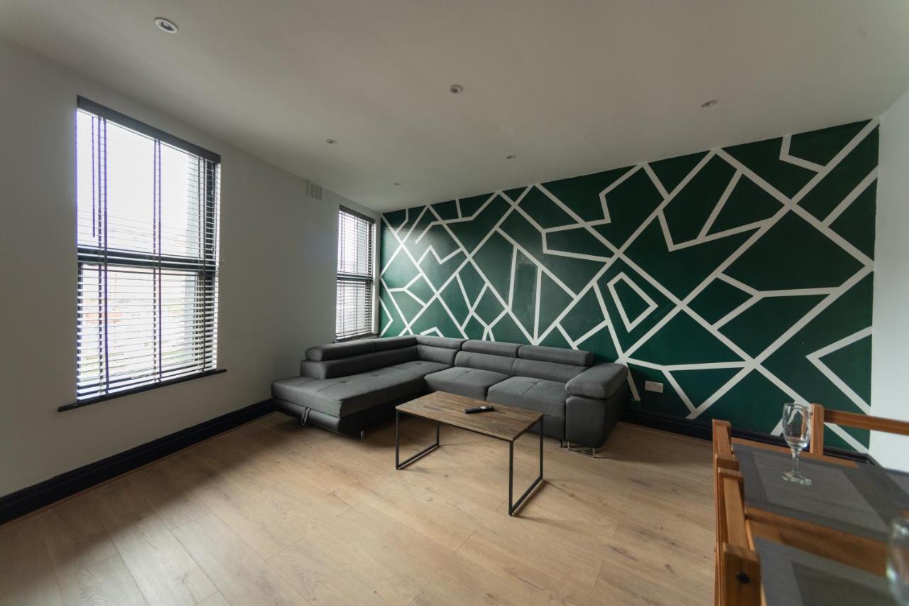 Lovely 2-Bed Apartment In Blackpool Secret House Exterior photo