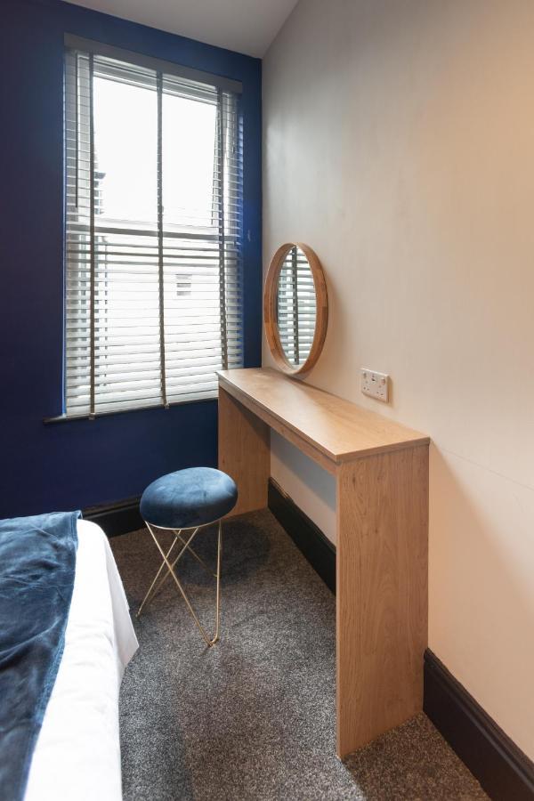 Lovely 2-Bed Apartment In Blackpool Secret House Exterior photo